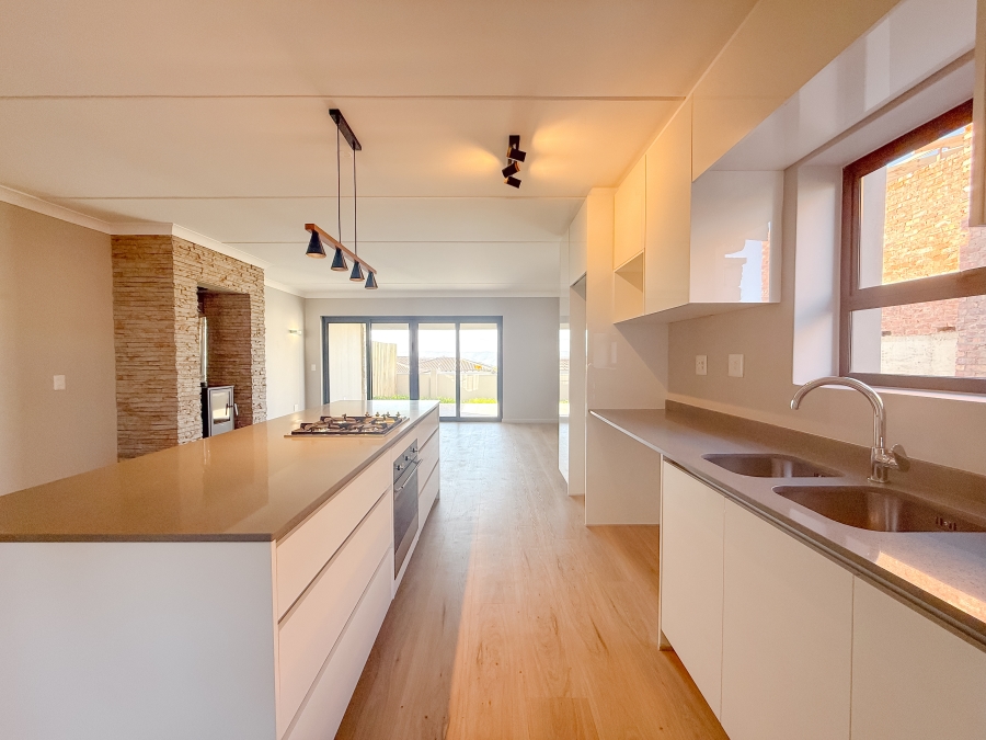 3 Bedroom Property for Sale in Plettenberg Bay Central Western Cape